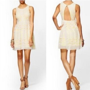 Free people white‎ and yellow lace dress